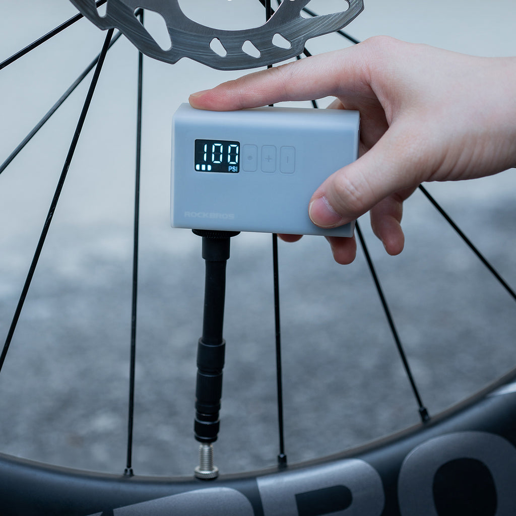 Rockbros AS240 PRO 120 PSI bežičė pompa, 420 mAh kompresoriaus - Juodas -- Bicycle Pumps