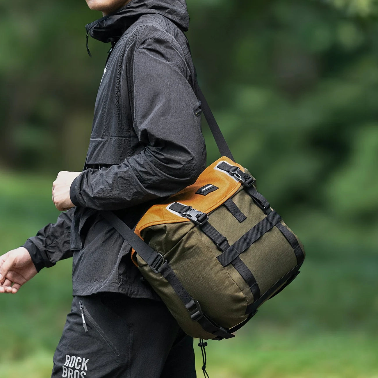 Rockbros W019 Vairo dviračio krepšelis 13,5-24L - Žalia-Oranžinė -- Bicycle Bags