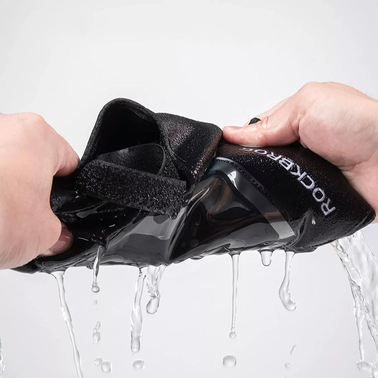 Rockbros D78 prakaitės dangtelis su kišene ir telefono langu - juodas -- Bicycle Covers