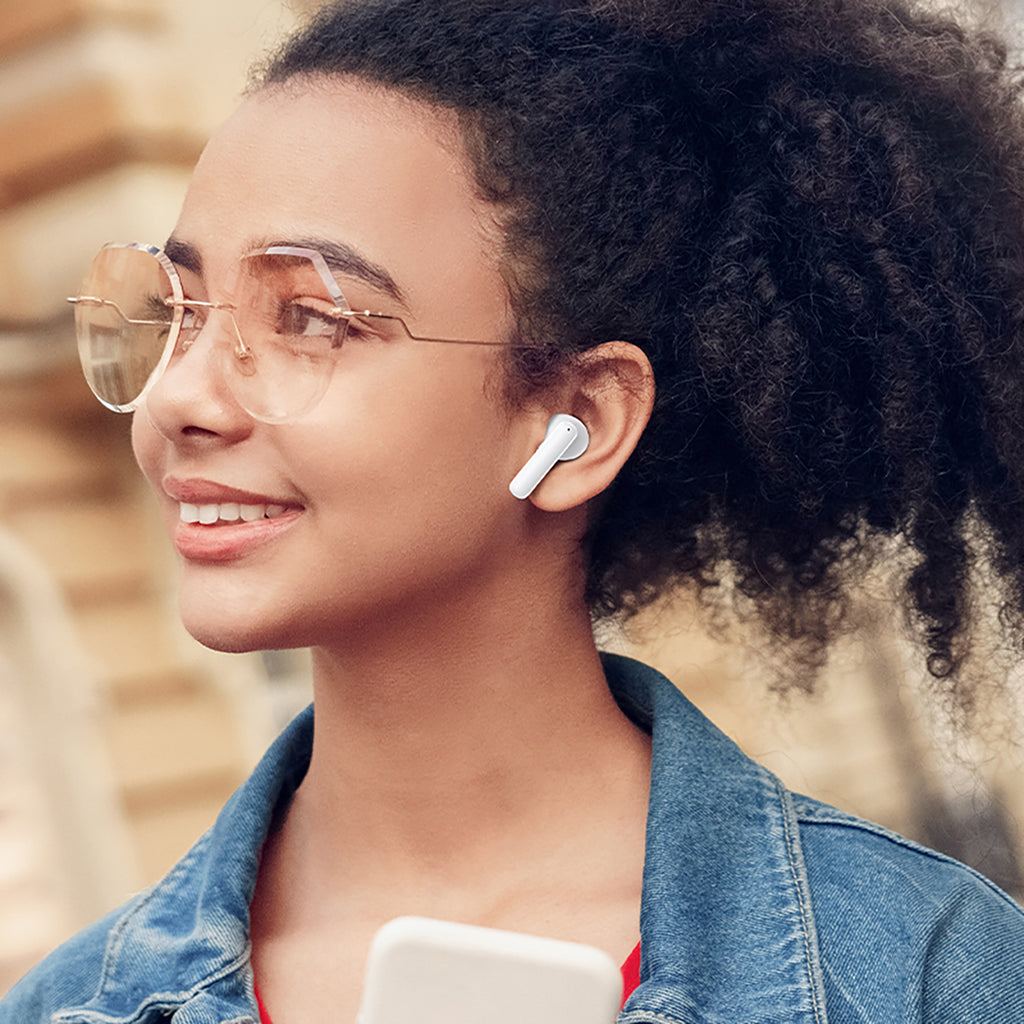 QCY T13 į ausis įdedamos ausinės su ANC IPX5 Bluetooth 5.3 – baltos