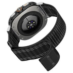 Spigen WBF0 dirželis, skirtas Samsung Galaxy Watch Ultra 47mm – juodas