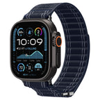 Spigen WBF0 dirželis, skirtas Apple Watch 44/45/46/49 mm – tamsiai mėlynas