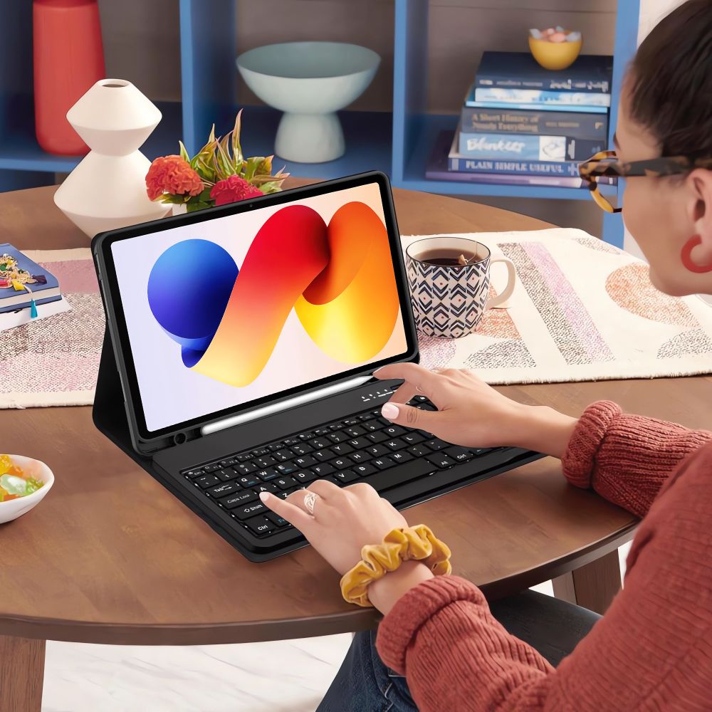Tech-Protect SC Pen dėklas su klaviatūra Xiaomi Poco Pad M1 / Redmi Pad 2 Pro 12.1 – juodas -- Xiaomi Poco Pad M1