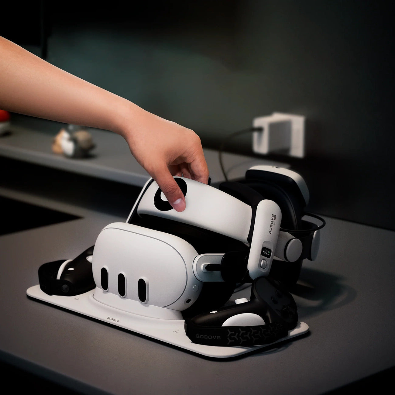 BoboVR D3 pakrovimo stotis Meta Quest 3 - Balta -- Gaming Accessories