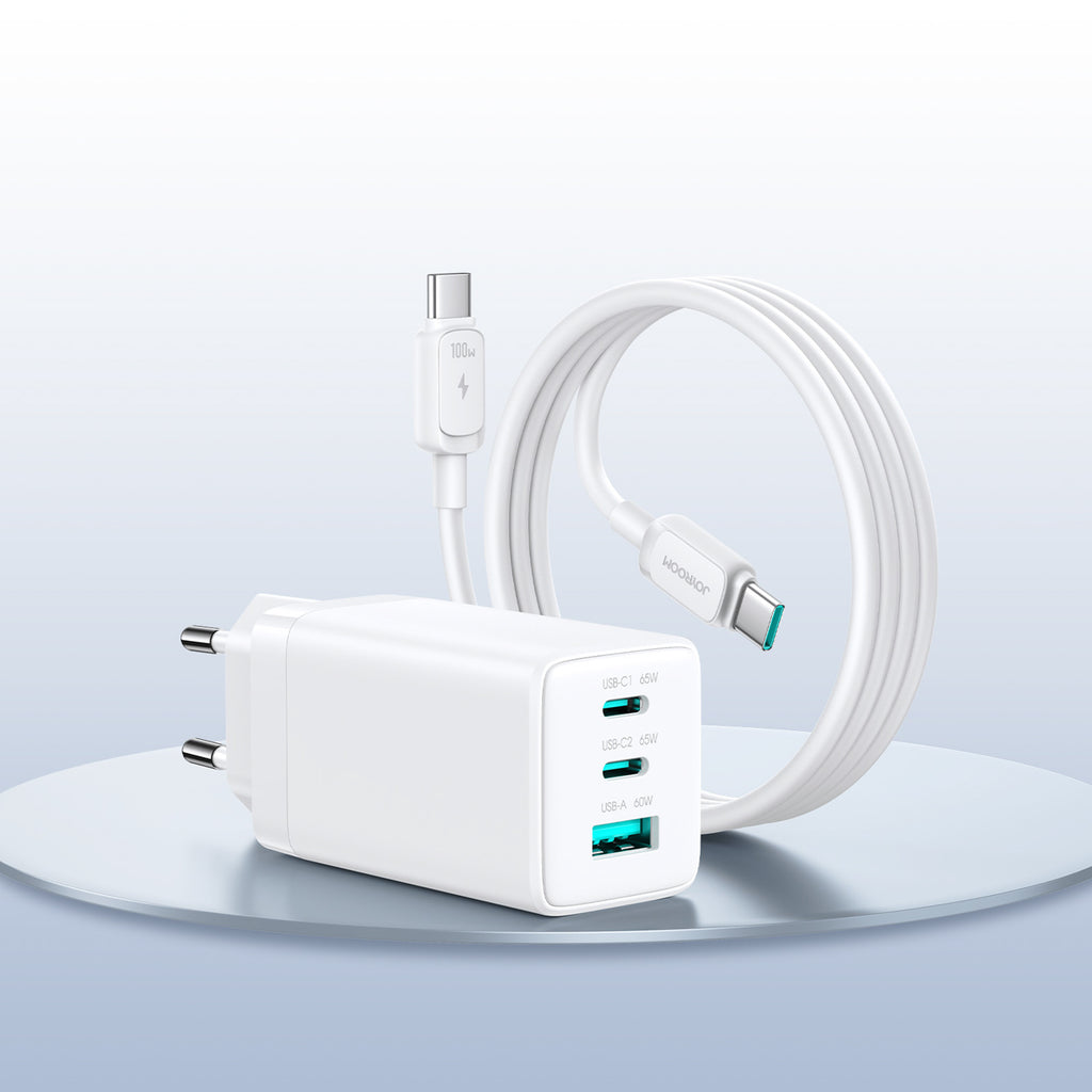 Joyroom JR-TG10 65W GaN 2x USB-C + USB-A sieninis įkroviklis su 100W USB-C - USB-C 1.2m laidu - baltas
