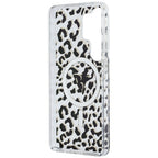Guess IML Leopard Print Triangle MagSafe dėklas Samsung Galaxy S26 Ultra - Juodas -- Samsung Galaxy S26 Ultra