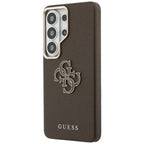 Guess Grained Big 4G Metalinis logotipo dėklas, skirtas Samsung Galaxy S26 Ultra – rudas