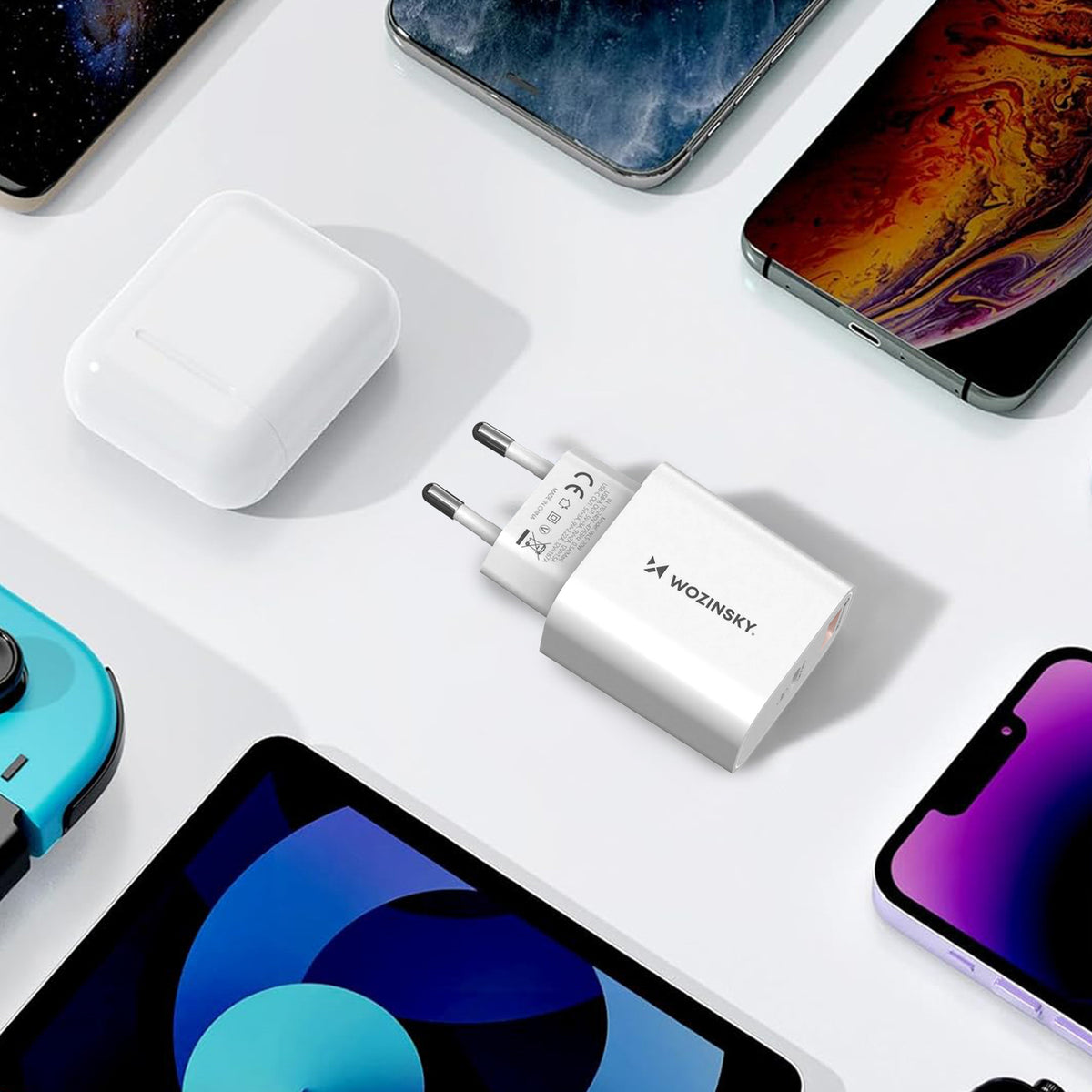 Wozinsky WLS-20W 20W USB-A USB-C sieninis įkroviklis su 1m USB-C - USB-C kabeliu - Baltas -- Cell phone chargers