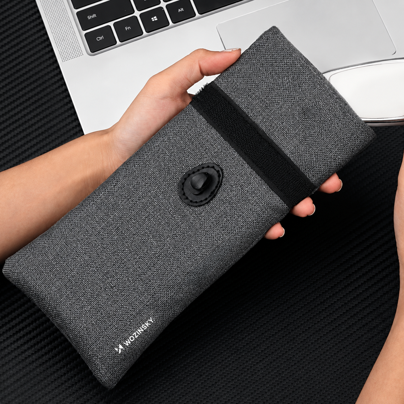 Wozinsky WPB-R12 RFID apsaugos telefoninė dėžutė su atlenkiama nugarėle ir virve 21,5x12 cm - pilka -- Other phone...