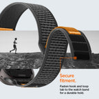 „Spigen Athlex Air 2“ dirželis, skirtas „Apple Watch“ (44 / 45 / 46 / 49 mm) – juodas ir oranžinis
