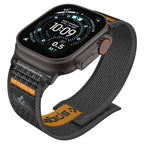 „Spigen Athlex Air 2“ dirželis, skirtas „Apple Watch“ (44 / 45 / 46 / 49 mm) – juodas ir oranžinis