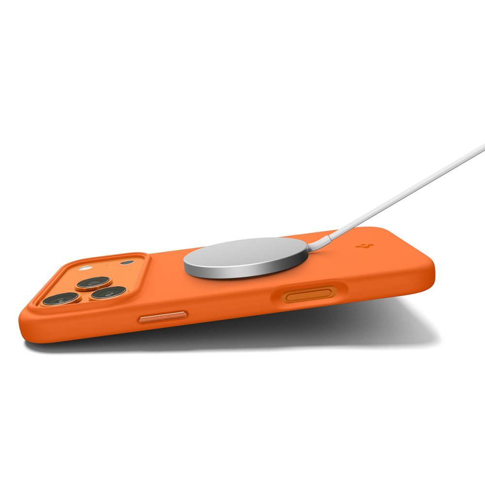 Spigen silicone fit mag dėklas skirtas iPhone 17 Pro - Orange