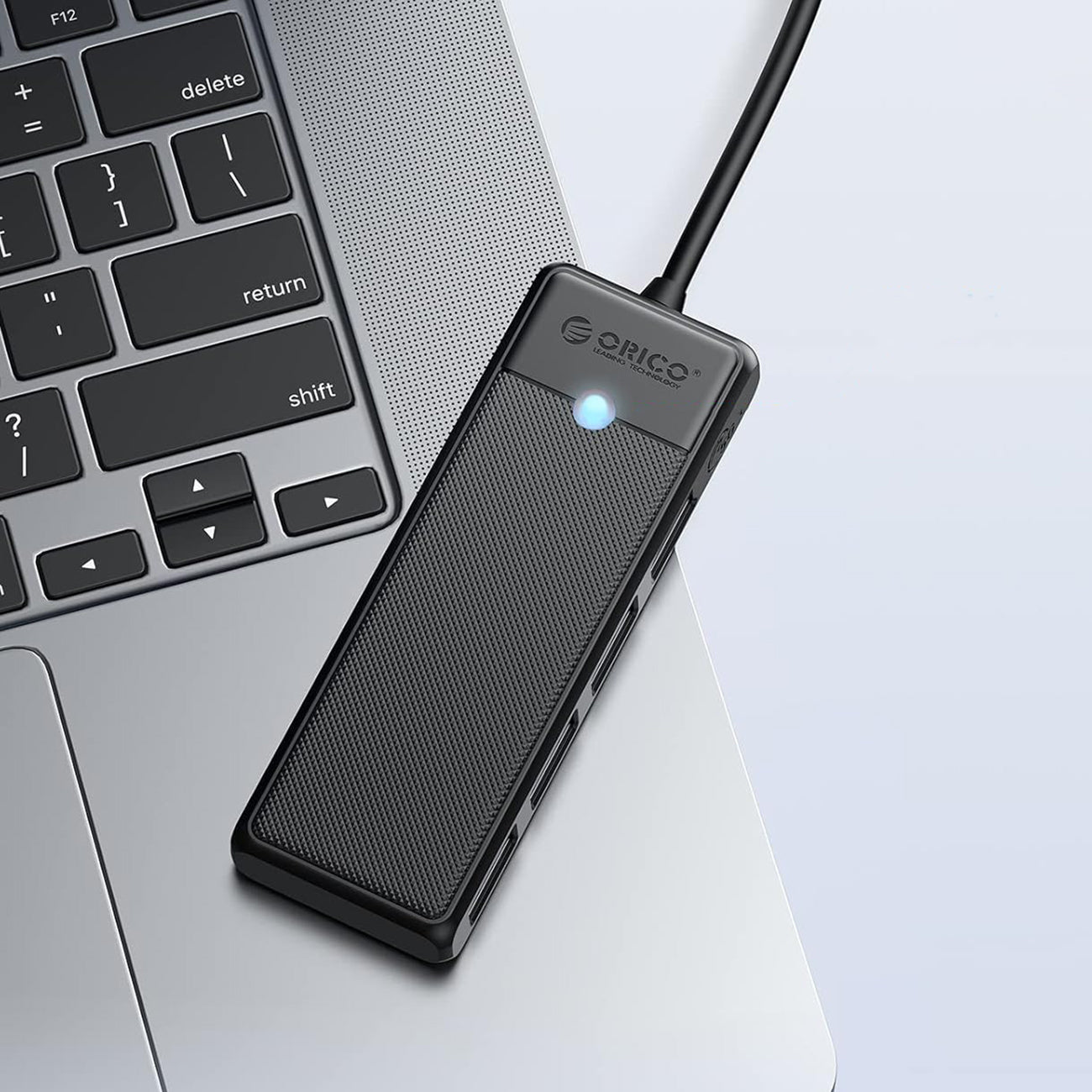 Orico PAPW4A-C3 USB šakotuvas, 4 prievadai, 4x USB-A 3.0, 0.15 m - juodas -- USB Hubs