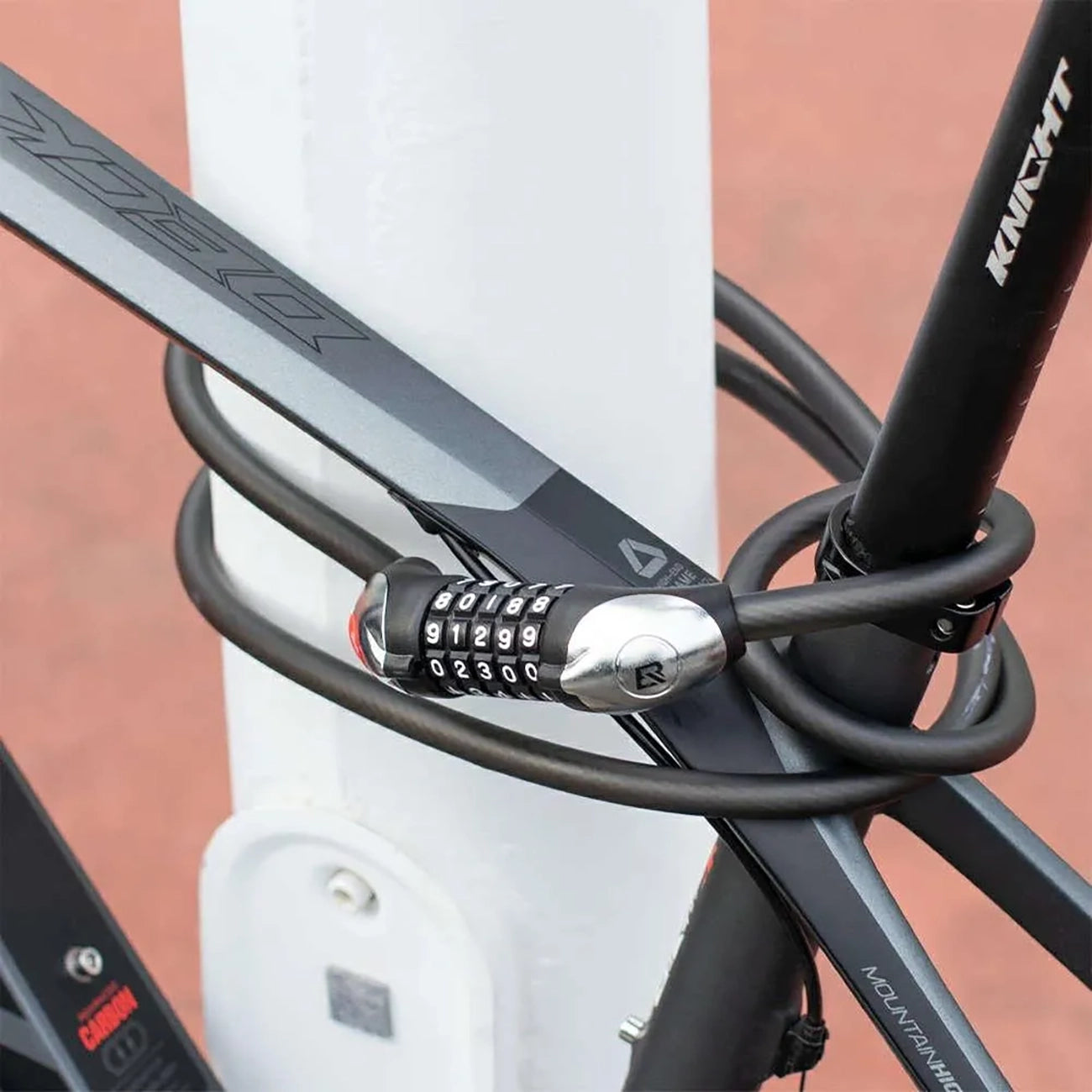 Rockbros RKS531 dviračio užraktas su 5 skaitmenų kodu, plieno kabelis, 180 cm, su LED apšvietimu - juodas -- Bicycle Locks