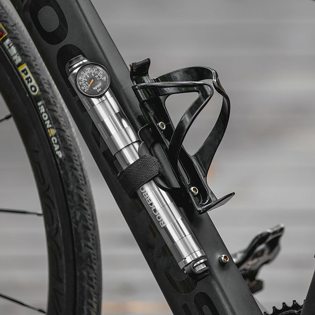Rockbros HQ-67A-L03 dviračio pompa su slėgio matuokliu - sidabrinė -- Bicycle Pumps