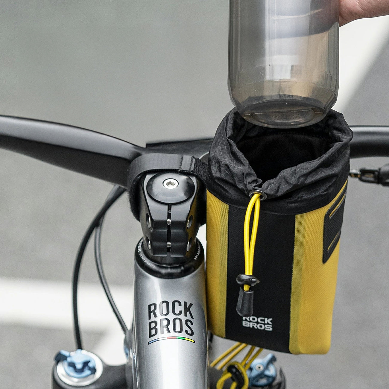 Rockbros AS-162 vandensaugus dviračio žnybo butelio krepšys - geltonas -- Bicycle Bags
