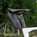 Rockbros AS-078-1 Dviračio balno krepšys su išmaniąja galine šviesa 0.8L - Juodas -- Bicycle Bags