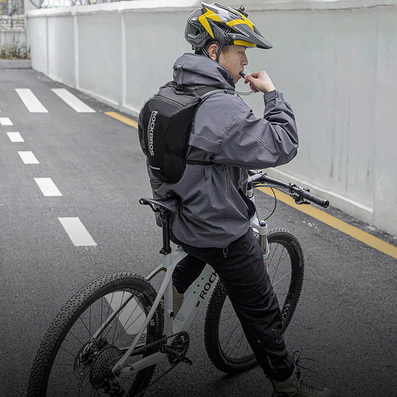 Rockbros H32 hidratacijos kuprinė su 2L vandens balaiotuku dviračiams ir bėgimui - juoda -- Cycling Accessories