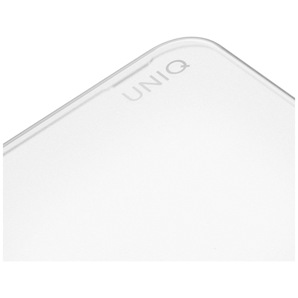 Uniq Claro dėklas MacBook Neo - Skaidrus -- MacBook Neo 13"