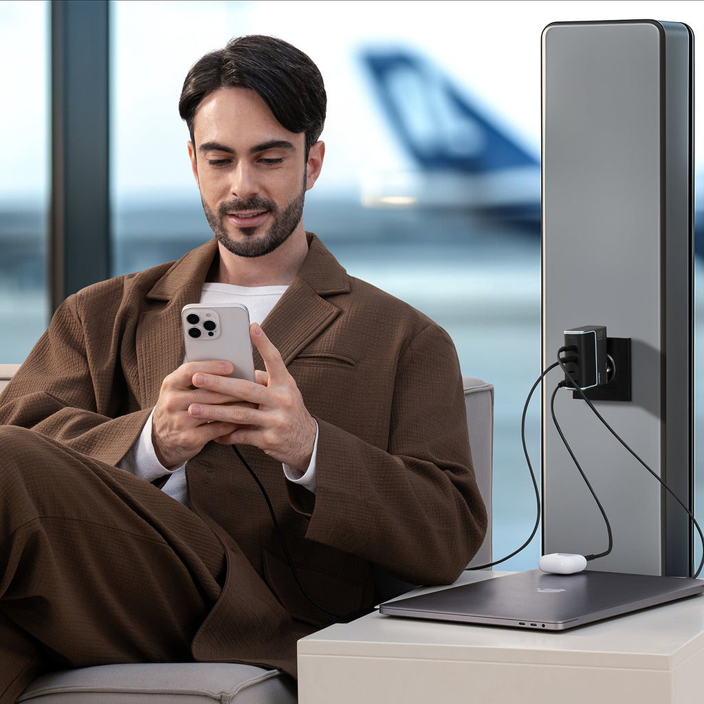 Cuktech AD1404UEU 140W GaN 3x USB-C + USB-A Sieninis įkroviklis su USB-C kabelu - Pilkas -- Cell phone chargers