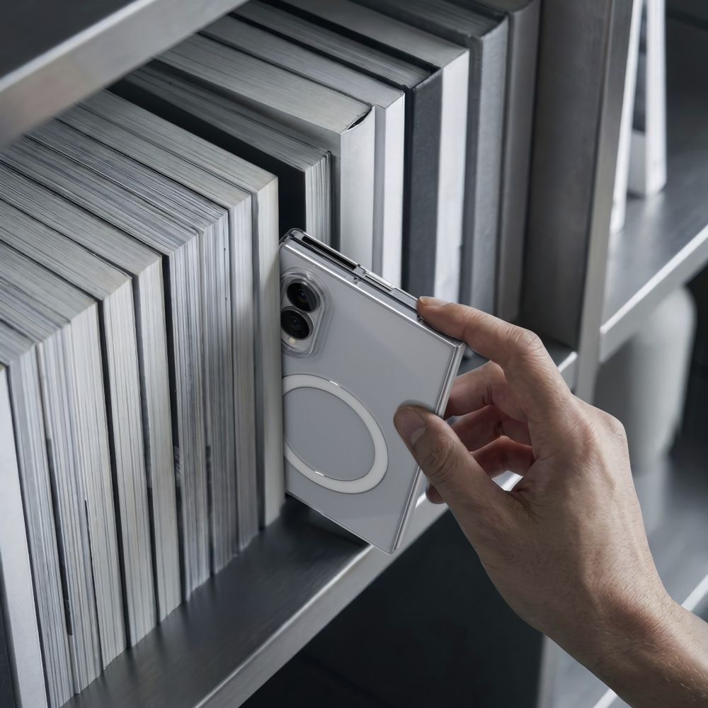 Spigen AirSkin MagFit MagSafe dėklas Samsung Galaxy Z Fold 8 - Skaidri ir balta -- Samsung Galaxy Z Fold 8