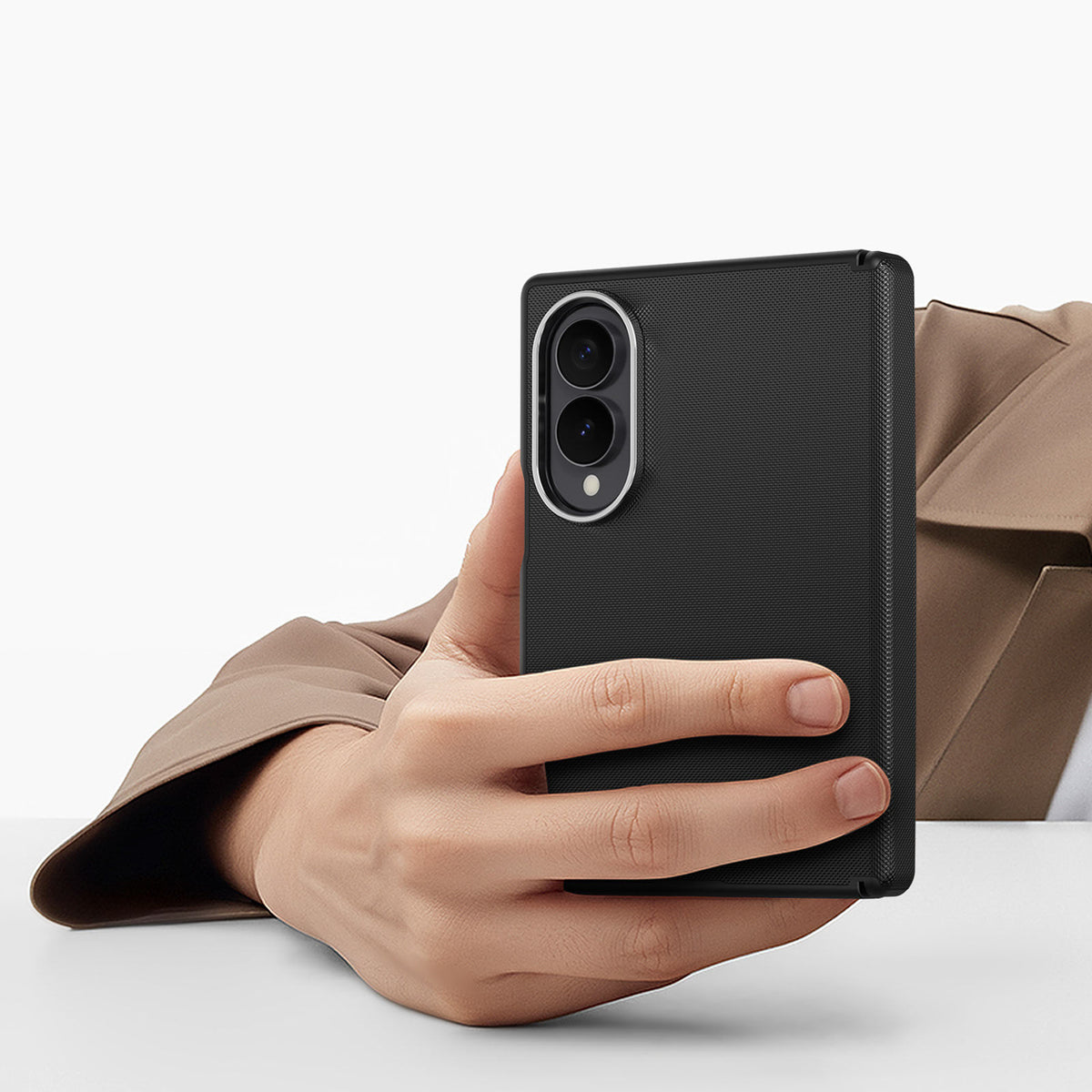 Dux Ducis Vyne dėklas, suderinamas su MagSafe, skirtas Samsung Galaxy Z Fold 8 - juodas -- Samsung Galaxy Z Fold 8