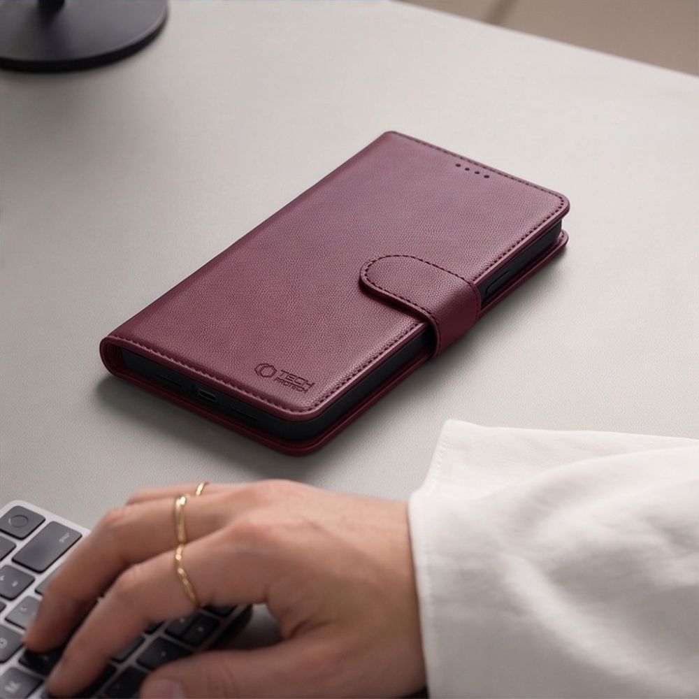 Tech-Protect Wallet MagSafe dėklas skirtas iPhone 17 Pro / 18 Pro - buržundiškai raudona -- iPhone 17 Pro / iPhone 18 Pro