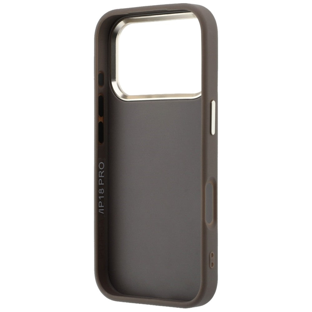 Guess 4G & Big Resin Logo dėklas iPhone 17 Pro / 18 Pro - ruda -- iPhone 17 Pro / iPhone 18 Pro