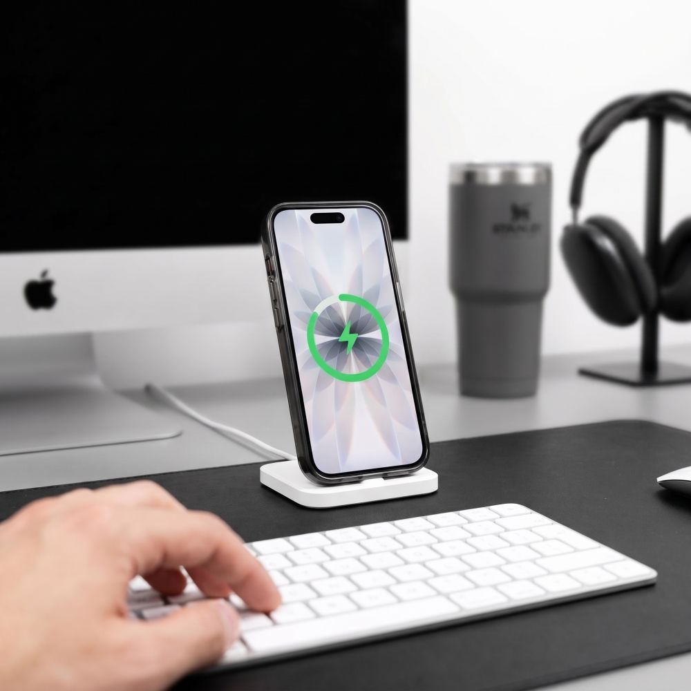 Tech-Protect MagZero MagSafe dėklas skirtas iPhone 17 - matinis juodas -- iPhone 17