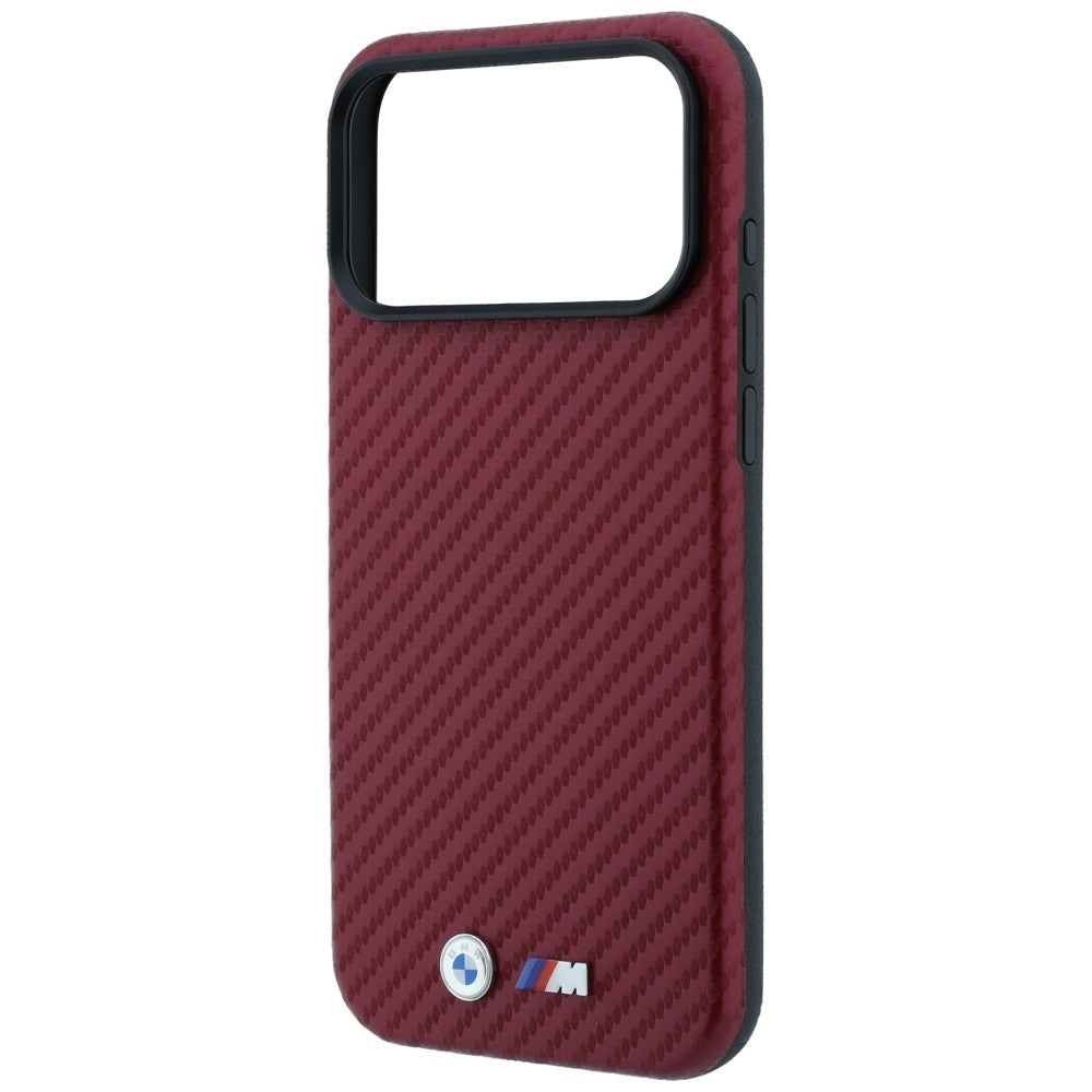 BMW M Carbon Metal Logo MagSafe dėklas iPhone 17 Pro / 18 Pro - Bordo -- iPhone 17 Pro / iPhone 18 Pro