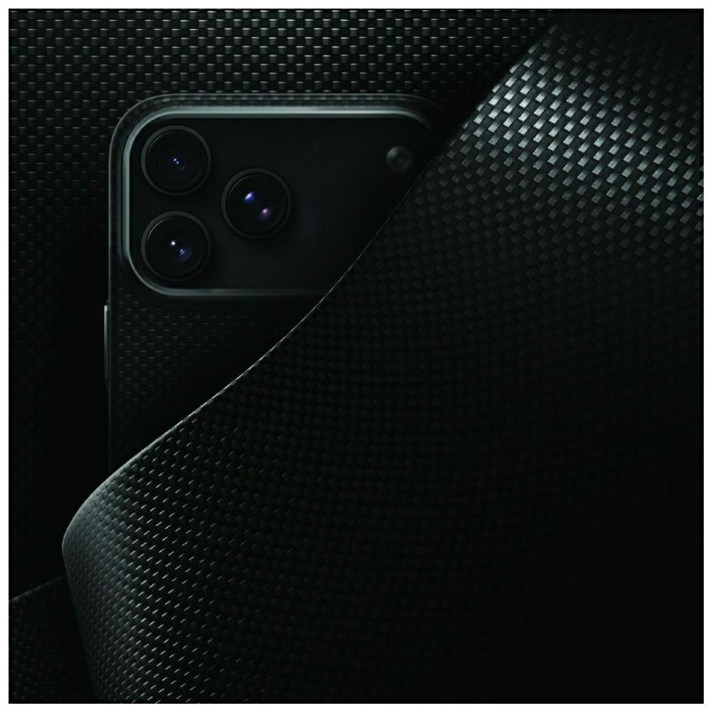 Uniq Keva EDGE Magclick įkrovimo dėklas iPhone 18 Pro / 17 Pro - Raudona -- iPhone 18 Pro / iPhone 17 Pro