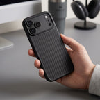 Tech-Protect MagCam MagSafe Carbon dėklas iPhone 18 Pro / 17 Pro - Juodas -- iPhone 18 Pro / iPhone 17 Pro