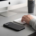 Tech-Protect MagCam MagSafe Carbon dėklas iPhone 18 Pro Max / 17 Pro Max - Juodas -- iPhone 18 Pro Max / iPhone 17 Pro Max