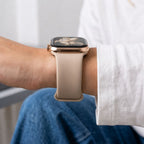 Tech-Protect silikono dirželis Apple Watch 44 / 45 / 46 / 49 mm - smėlio -- Apple Watch 44mm / Apple Watch 45mm / Apple...