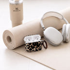 Tech-Protect Lamano dėklas Apple AirPods 4 / 5 - juoda ir ruda -- AirPods 4 / AirPods 5