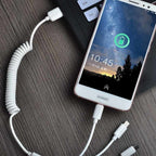 Dudao automobilinis rinkinio įkroviklis 2x USB 2.4A + USB 3in1 Lightning / Type C / micro USB laidas baltas (R7 white)