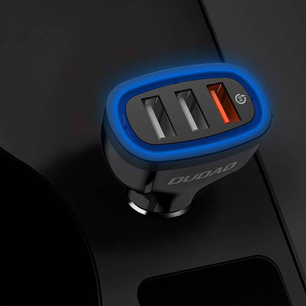 Dudao automobilinis įkroviklis quick charge Quick Charge 3.0 QC3.0 2.4A 18W 3x USB baltas (R7S white)