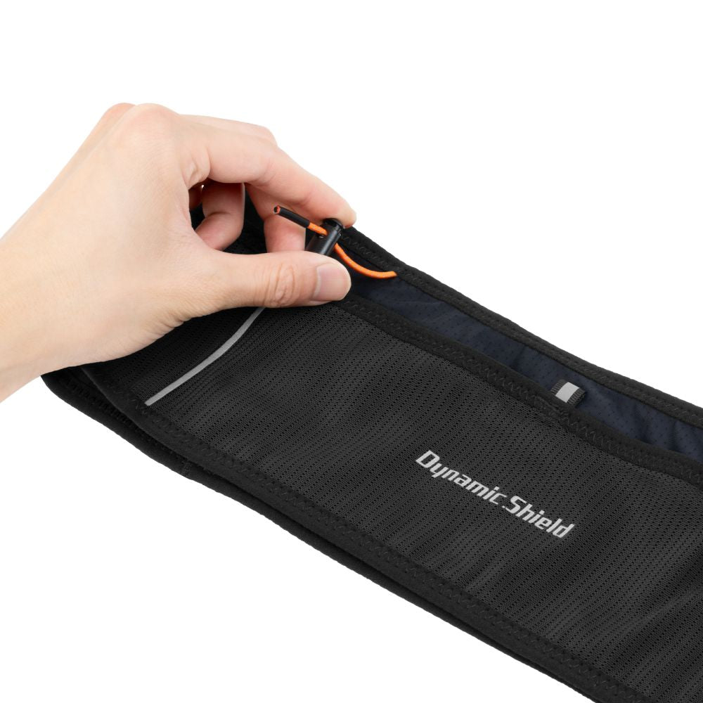 Bėgimo diržas Spigen A712 Dynamic Shield (M), juodas -- Uncategorized