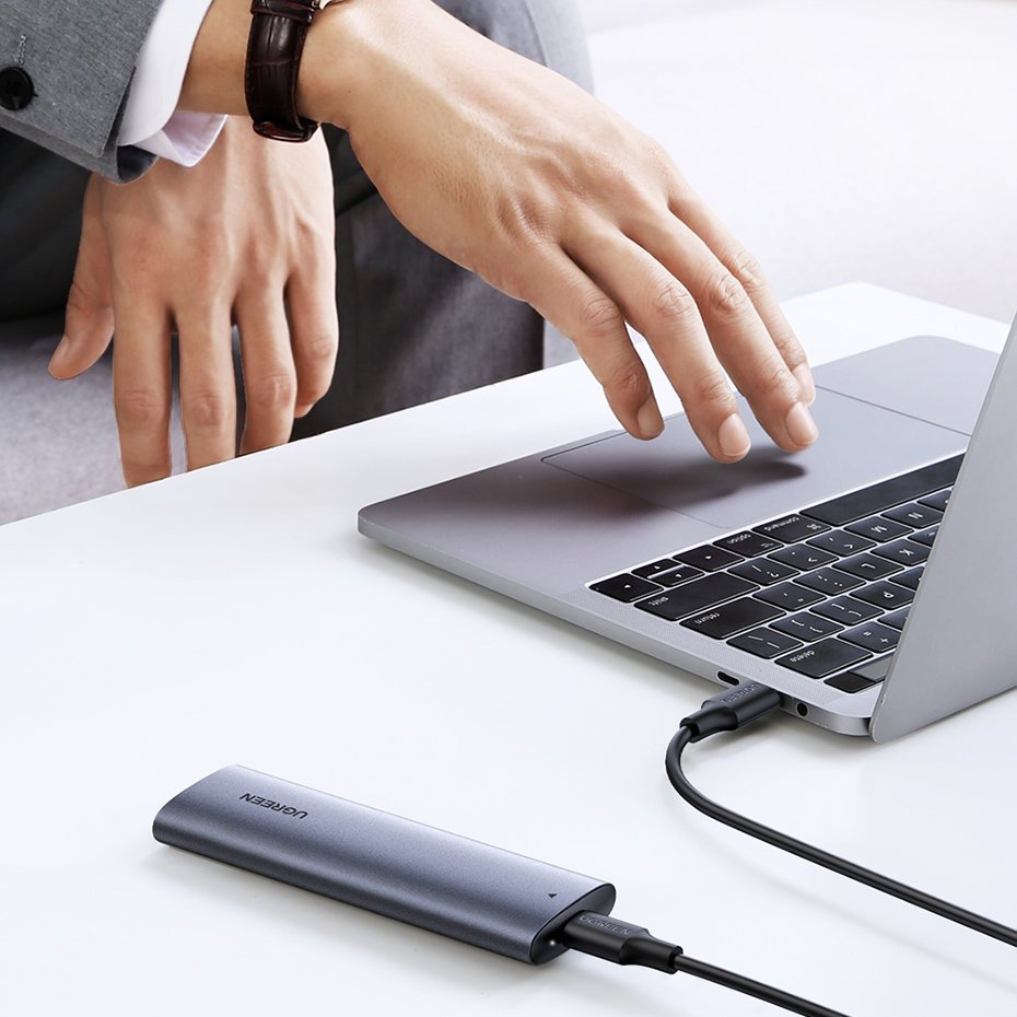 Ugreen M.2 SSD dėklas USB 3.2 Gen 2 diskui (SuperSpeed USB 10 Gbps) + USB Type C kabelis 0.5m pilkas (CM400 10902) --...