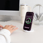Dėklas Tech-Protect MagPeak MagSafe CC iPhone 17 Pro / 18 Pro, matinis tamsiai vyšninis -- iPhone 17 Pro, iPhone 18 Pro