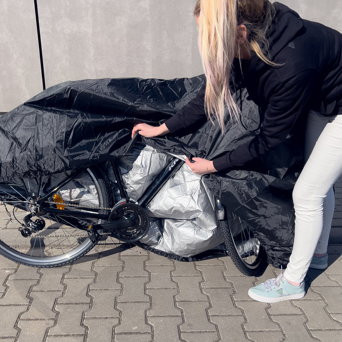 Užvalkalas griliui, dviračiui, paspirtukui, neperšlampamas brezentas L juodas -- Uncategorized