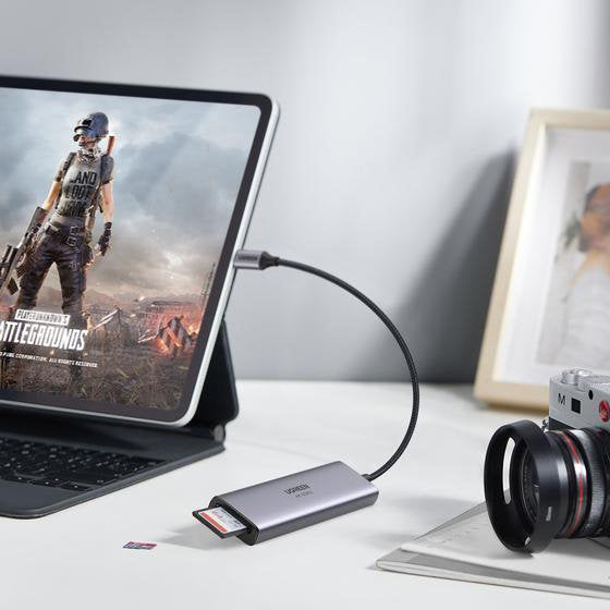 Ugreen daugiafunkcis HUB USB Type C - 3x USB 3.2 Gen 1 / HDMI 4K 60Hz / SD ir TF kortelių skaitytuvas pilkas (60383...