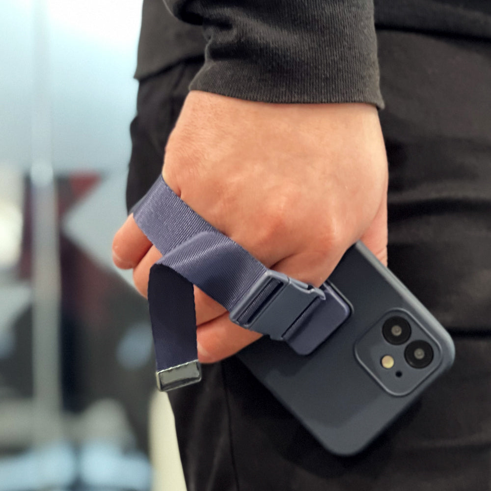 Dėklas su virvele iPhone 11 Pro Max – juodas -- iPhone 11 Pro Max