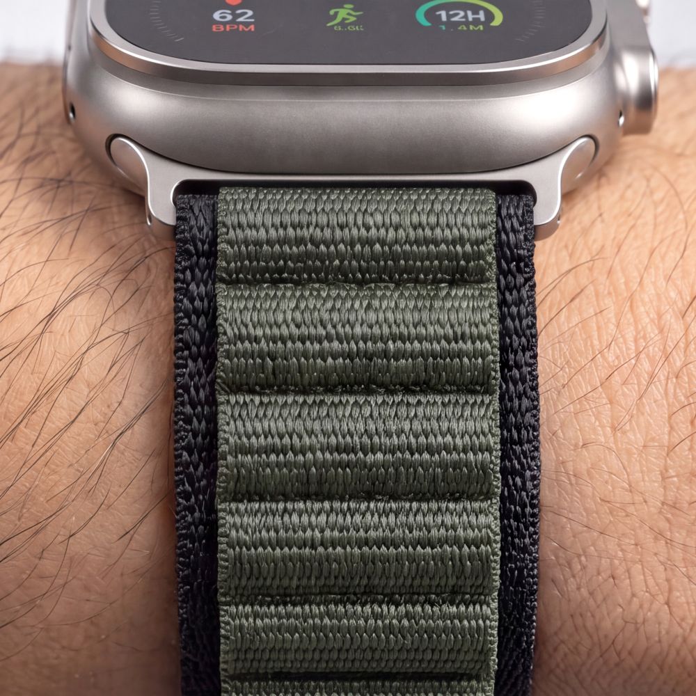 Dirželis Tech-Protect Nylon Pro Apple Watch 8 / 9 / 10 / 11 / 12 / SE / Ultra (44 / 45 / 46 / 49 mm), juodas / žalias --...