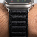Dirželis Tech-Protect Nylon Pro Apple Watch 8 / 9 / 10 / 11 / 12 / SE / Ultra (44 / 45 / 46 / 49 mm), juodas -- Apple...