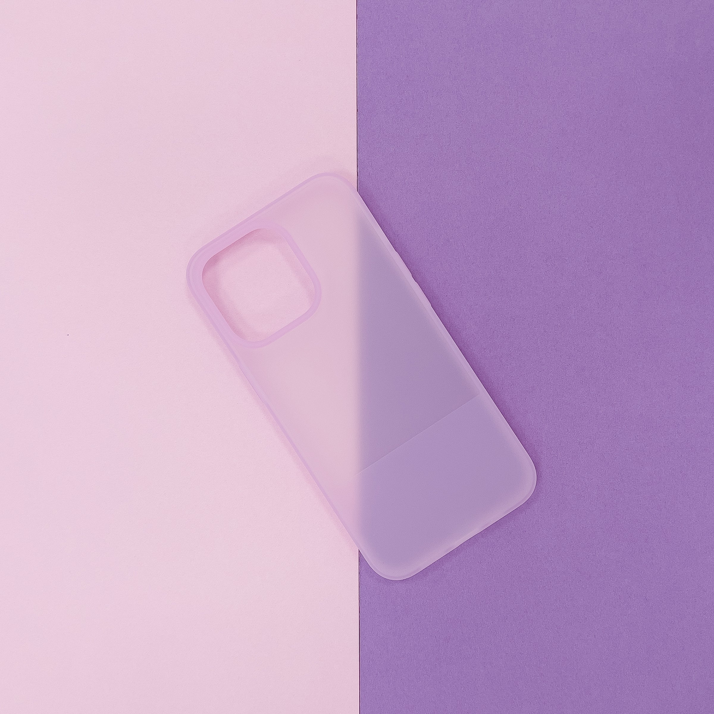 Silikoninis dėklas iPhone 13 Pro Kingxbar Plain – violetinis