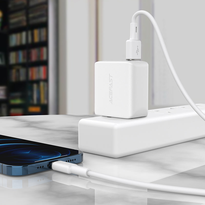 Acefast MFI USB - Lightning laidas 1.2 m, 2.4A, juodas (C2-02 black)