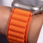 Dirželis Tech-Protect Nylon Pro Apple Watch 8 / 9 / 10 / 11 / 12 / SE / Ultra (44 / 45 / 46 / 49 mm), oranžinis -- Apple...