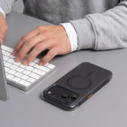 Dėklas Tech-Protect MagAir MagSafe CC iPhone 17 Pro / 18 Pro, matinis juodas -- iPhone 17 Pro, iPhone 18 Pro