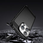 Carbon dėklas iPhone 14 Pro – juodas TPU